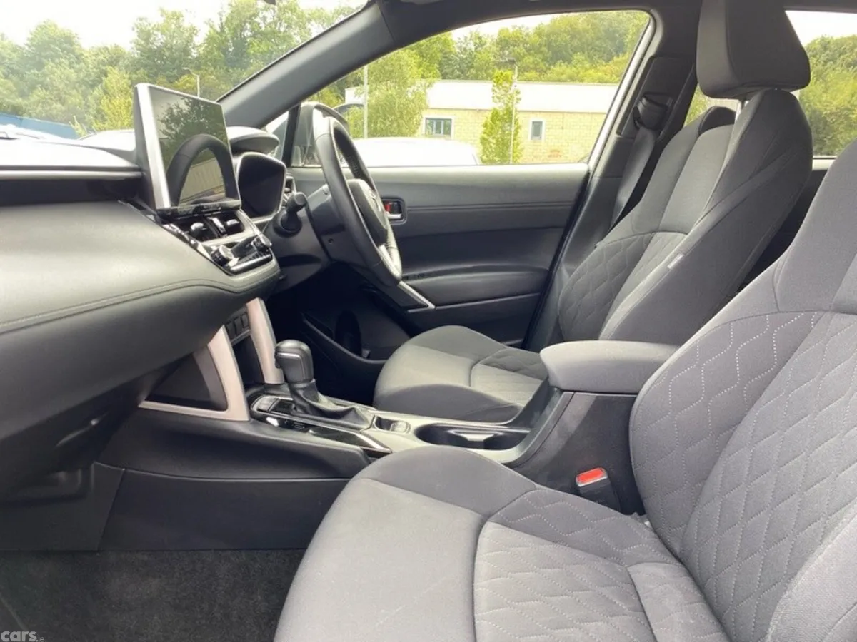 Toyota Corolla Cross SUV, Petrol Hybrid, 2023, White