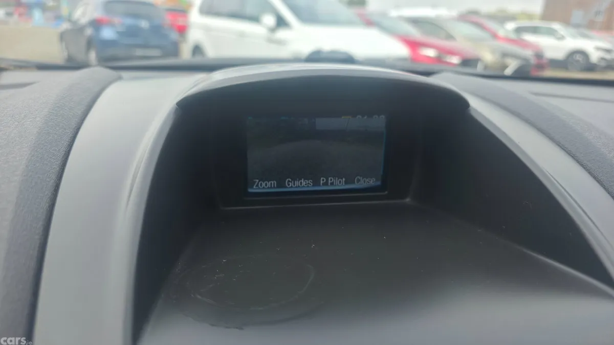 Ford Fiesta Hatchback, Petrol, 2016, White
