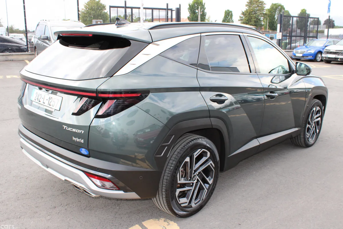 Hyundai Tucson SUV, Petrol Hybrid, 2024, Green