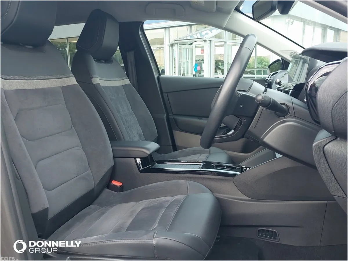 Citroen C4 Hatchback, Electric, 2024, Grey