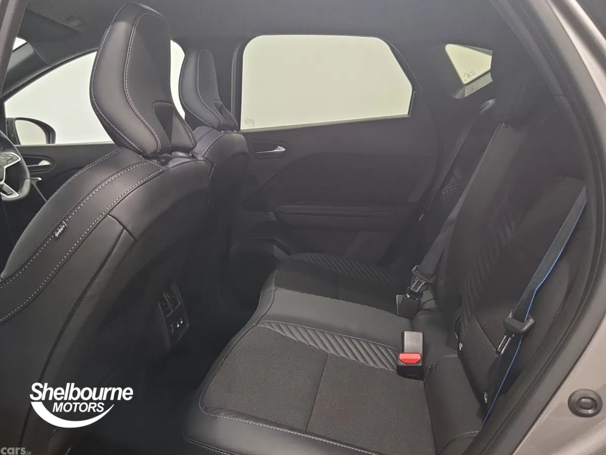 Renault Captur Hatchback, Petrol, 2026, Grey