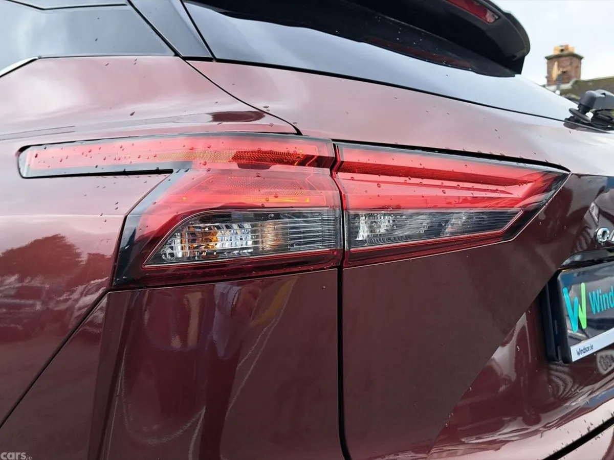 Nissan Qashqai SUV, Petrol Hybrid, 2024, Red