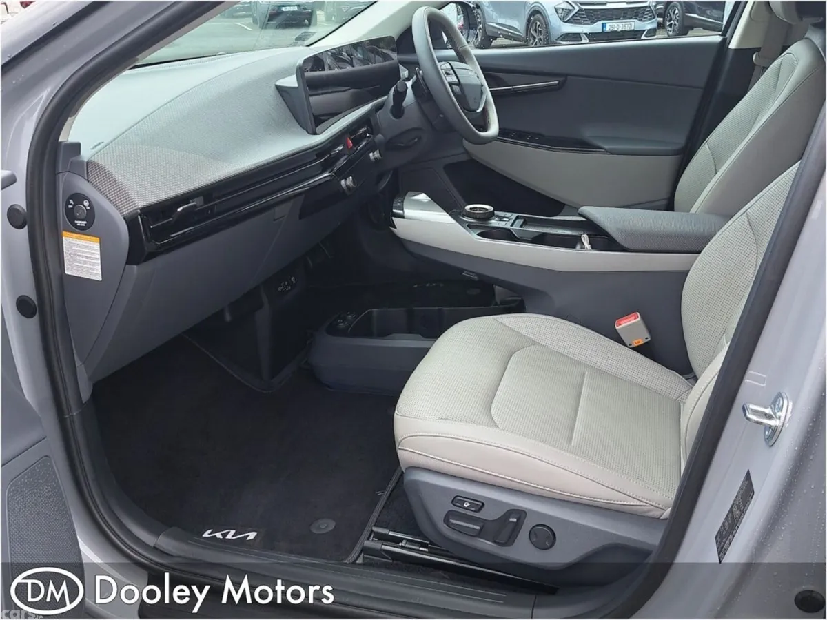 Kia EV6 MPV, Electric, 2026, Grey
