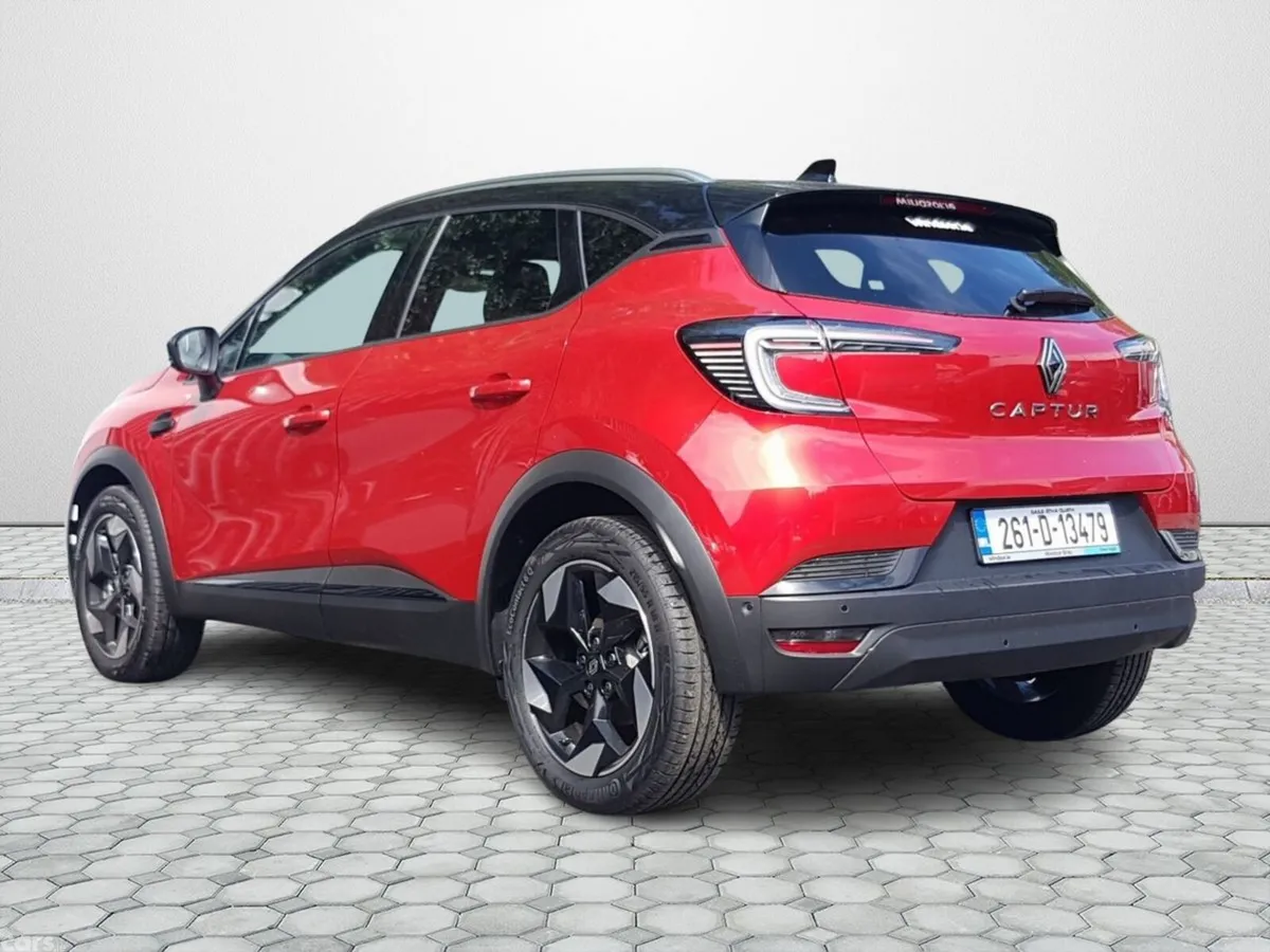 Renault Captur Hatchback, Petrol, 2026, Red