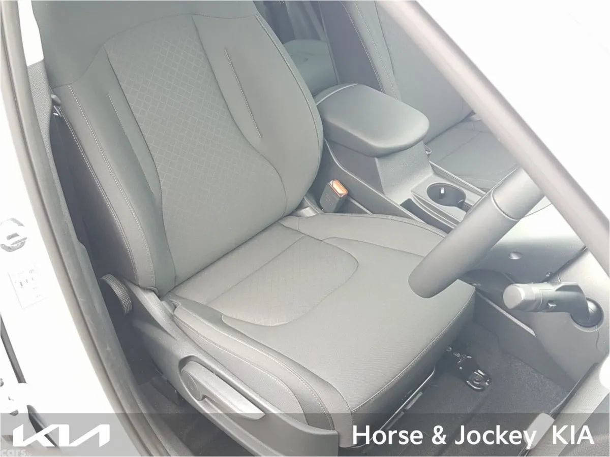 Kia Sportage SUV, Diesel Hybrid, 2026, White
