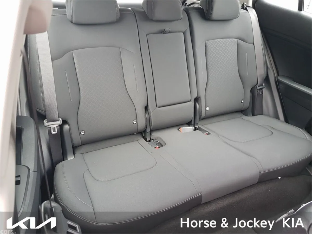 Kia Sportage SUV, Diesel Hybrid, 2026, White