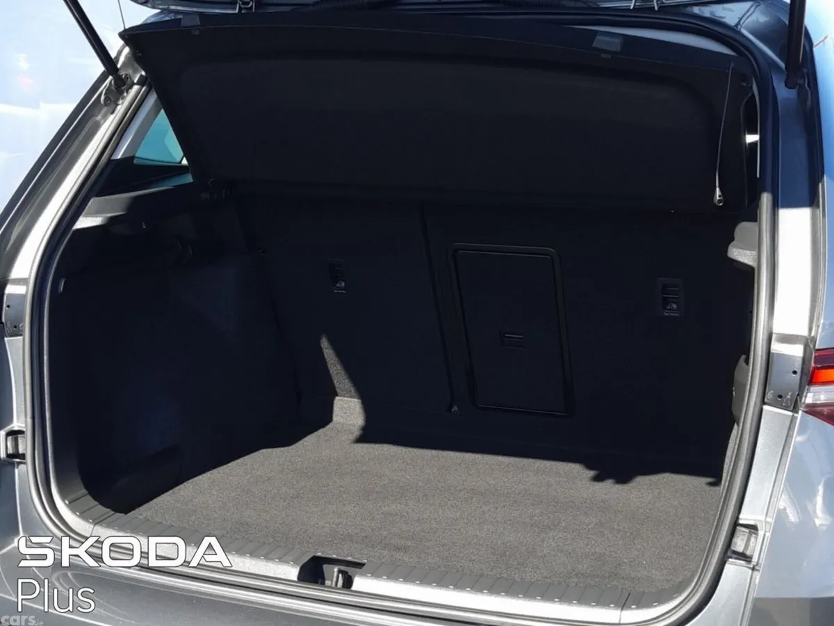 Skoda Karoq SUV, Diesel, 2024, Grey
