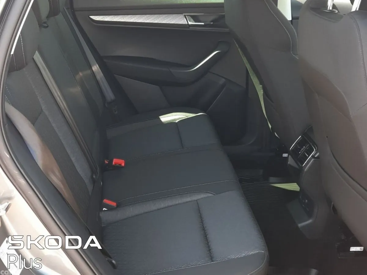 Skoda Karoq SUV, Diesel, 2024, Grey