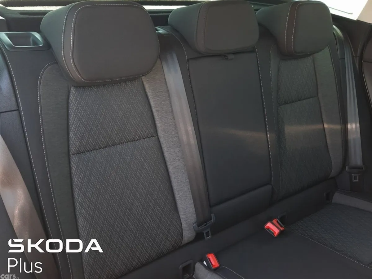 Skoda Karoq SUV, Diesel, 2024, Grey