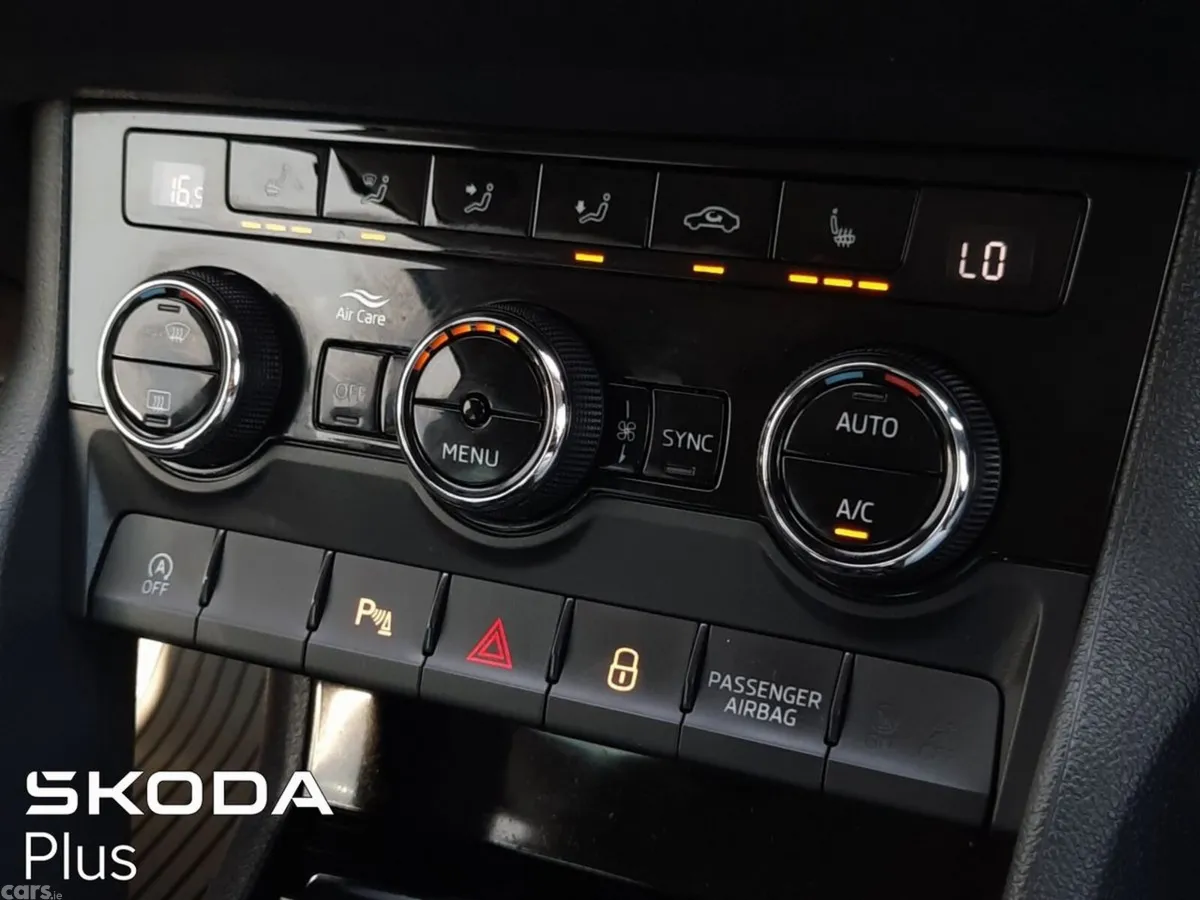 Skoda Karoq SUV, Diesel, 2024, Grey