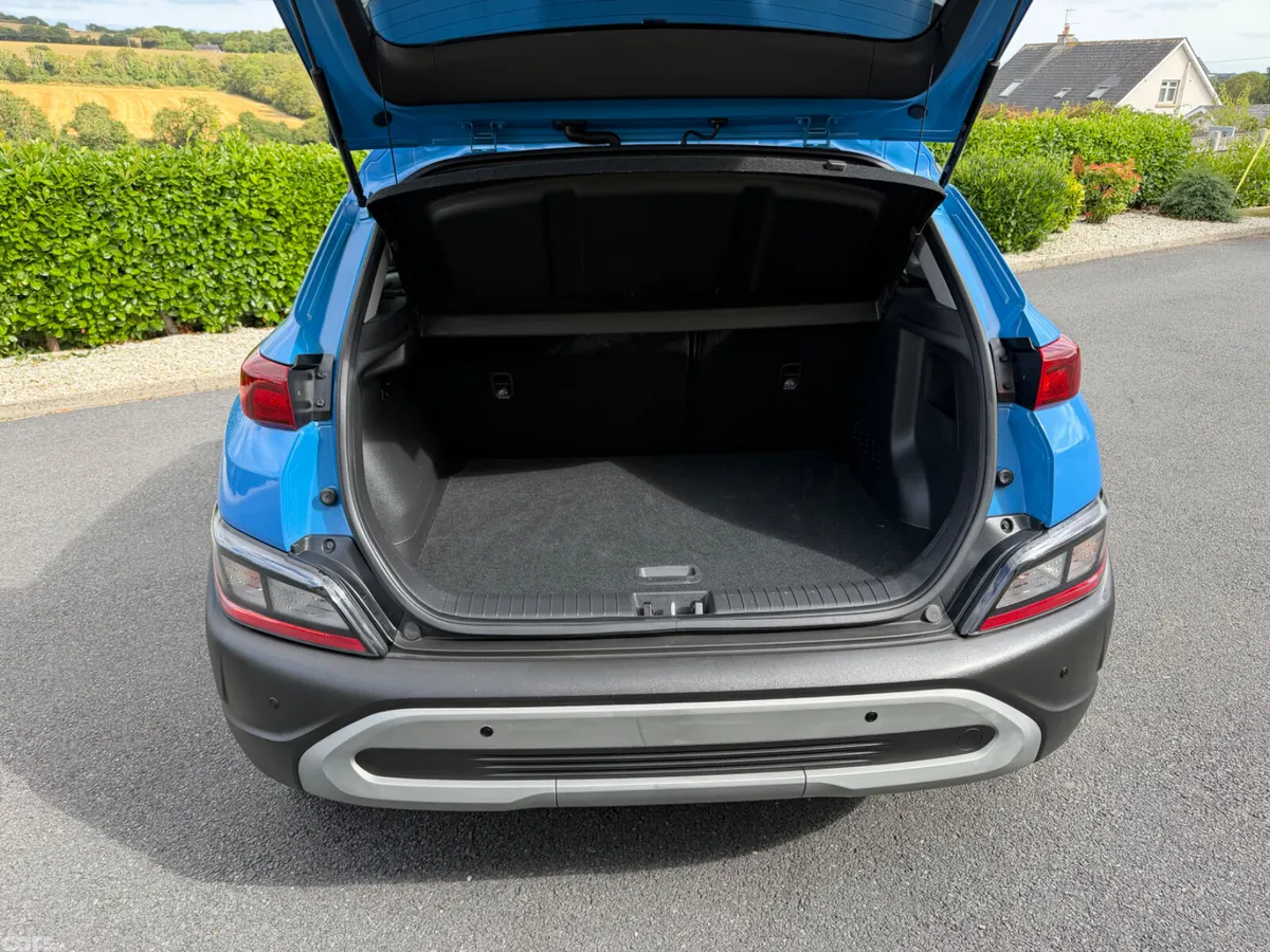 Hyundai KONA MPV, Petrol, 2022, Blue