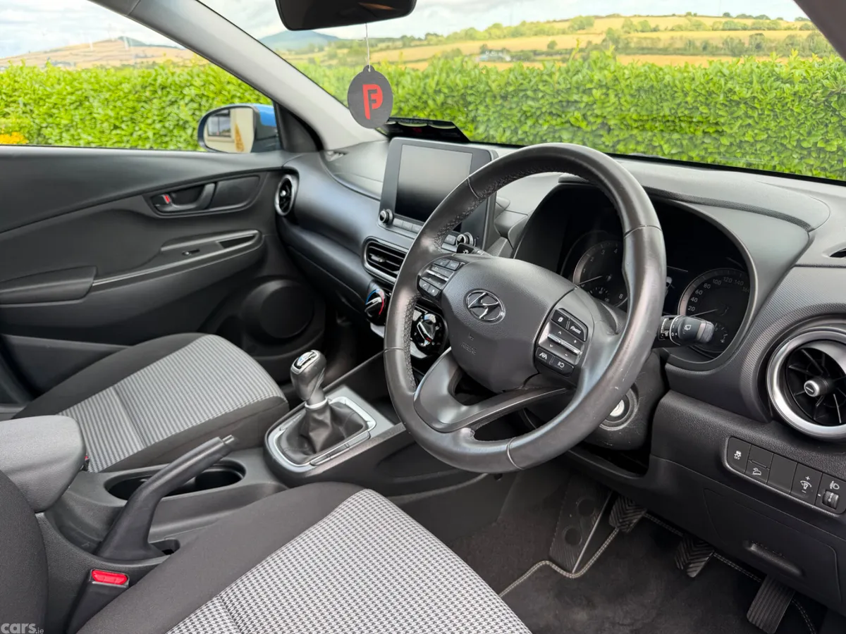Hyundai KONA MPV, Petrol, 2022, Blue