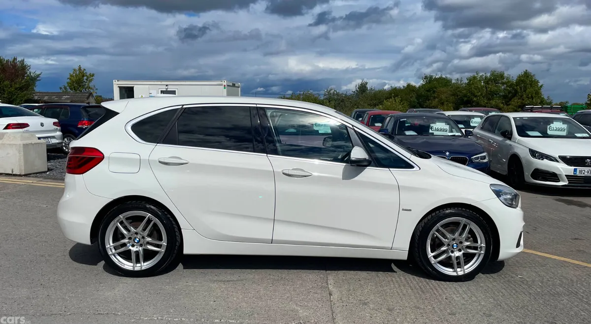 BMW 2-Series Hatchback, Diesel, 2017, White