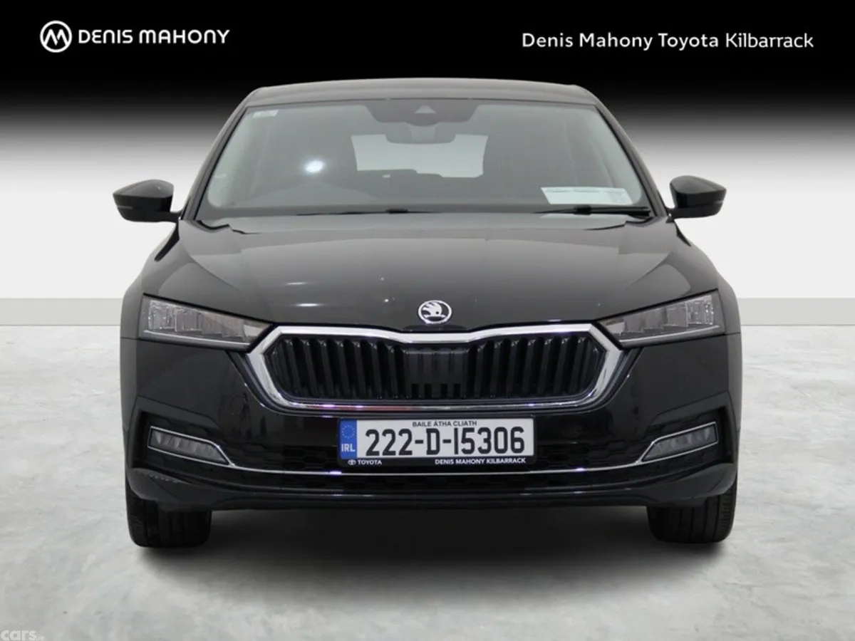 Skoda Octavia Hatchback, Petrol, 2022, Black