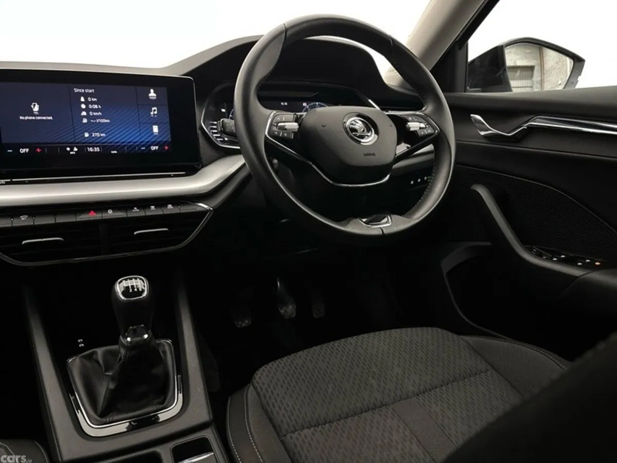 Skoda Octavia Hatchback, Petrol, 2022, Black