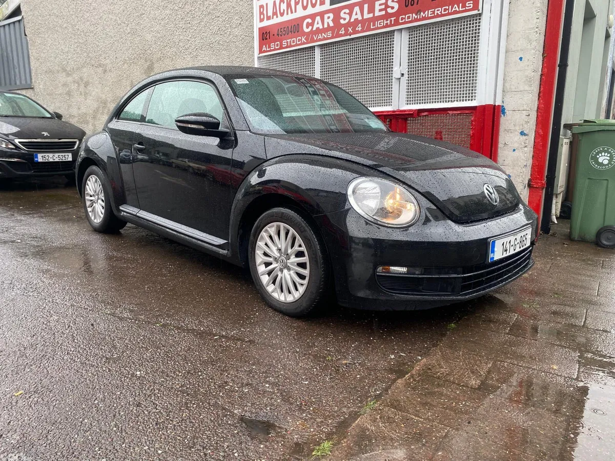 Volkswagen Beetle Hatchback, Diesel, 2014, Black