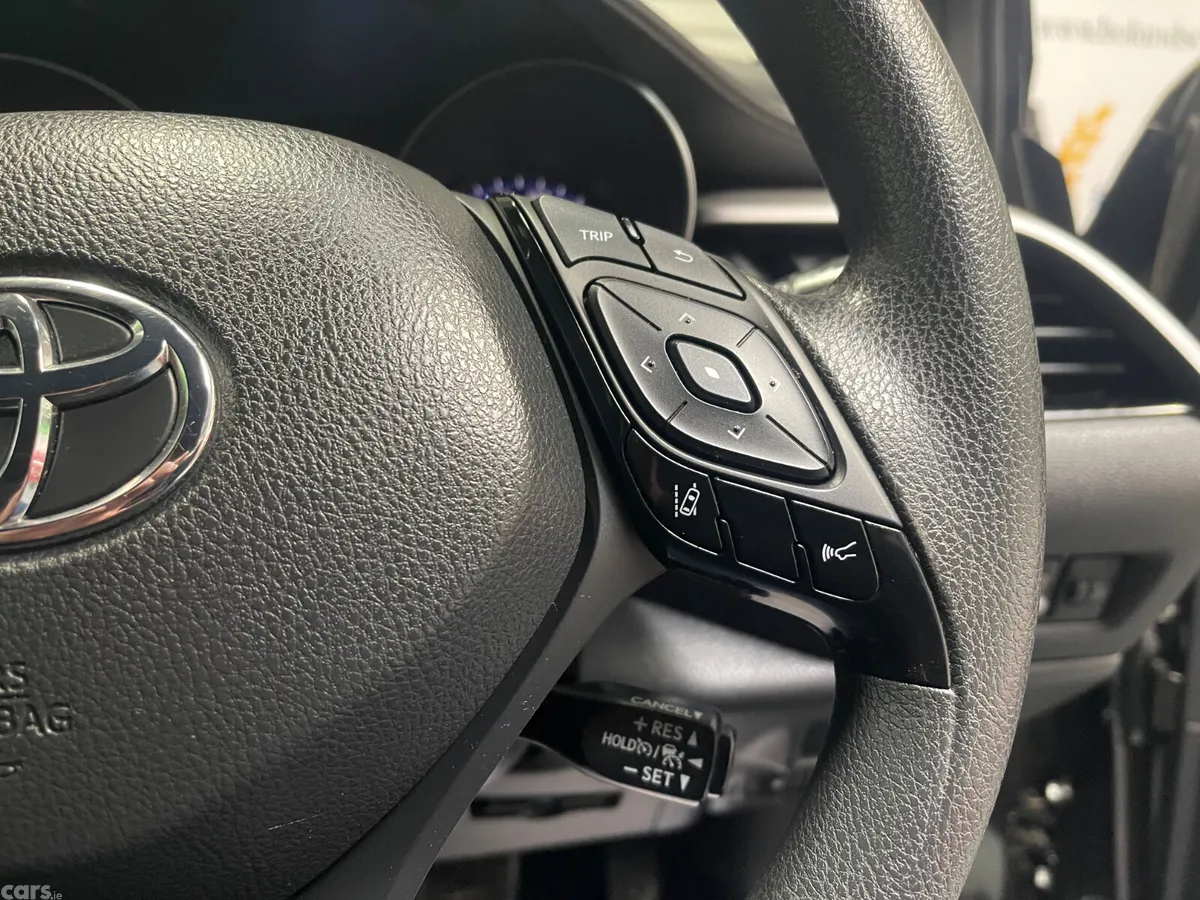 Toyota C-HR SUV, Petrol Hybrid, 2019, Black