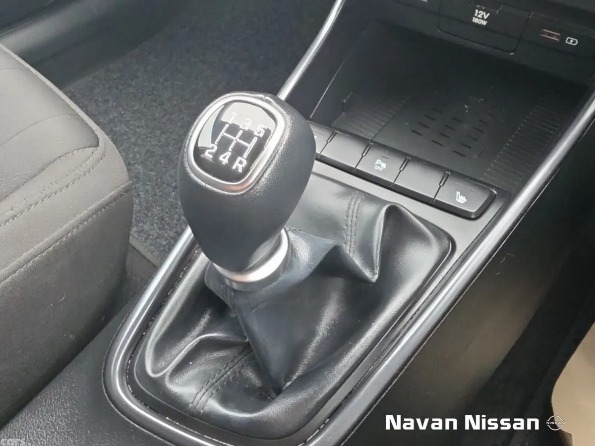 Hyundai Bayon Estate, Petrol, 2021, Red