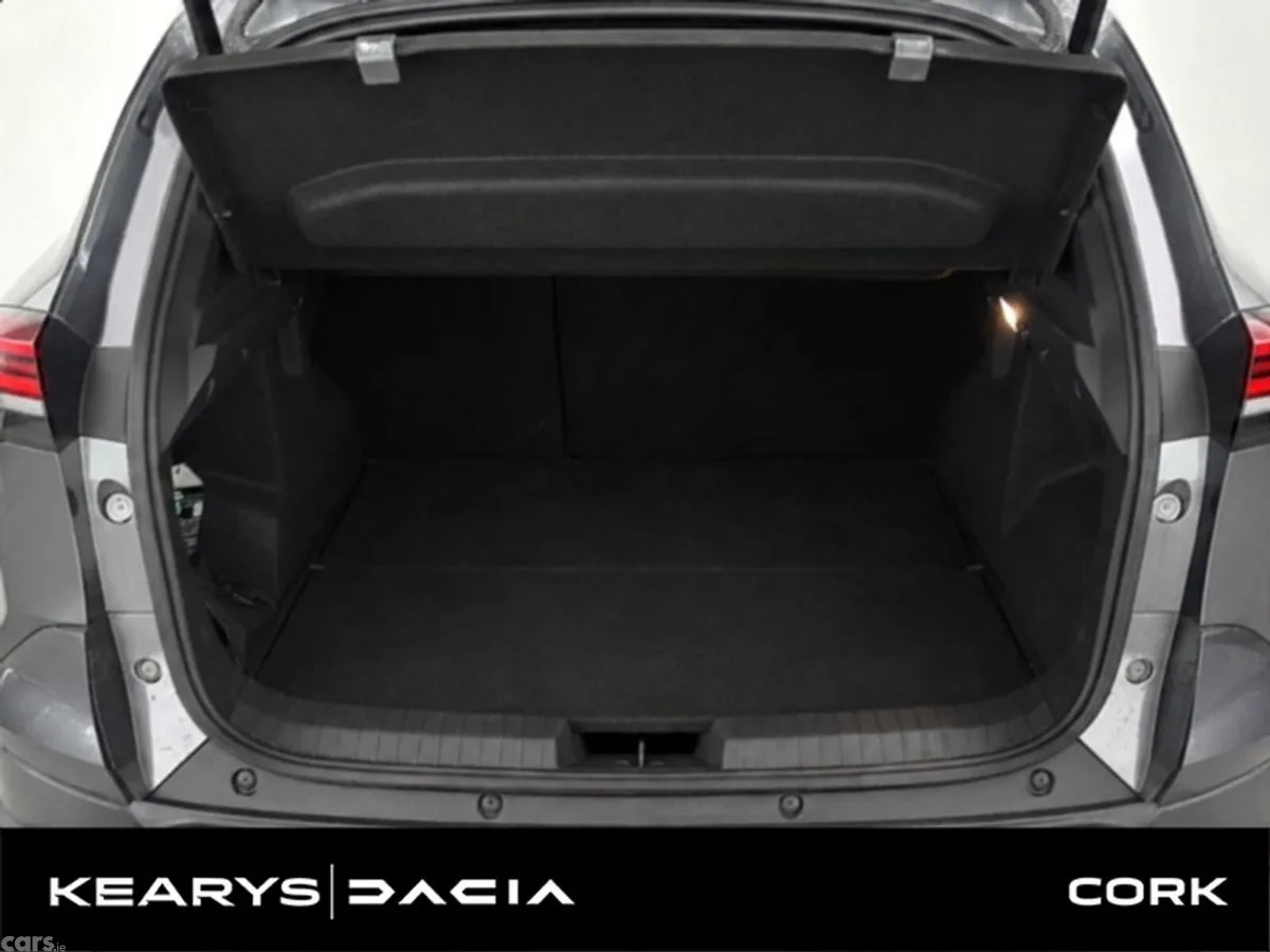 Dacia Duster SUV, Petrol Hybrid, 2026, Grey