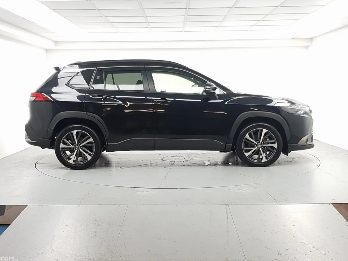 Toyota Corolla Cross SUV, Petrol, 2023, Black