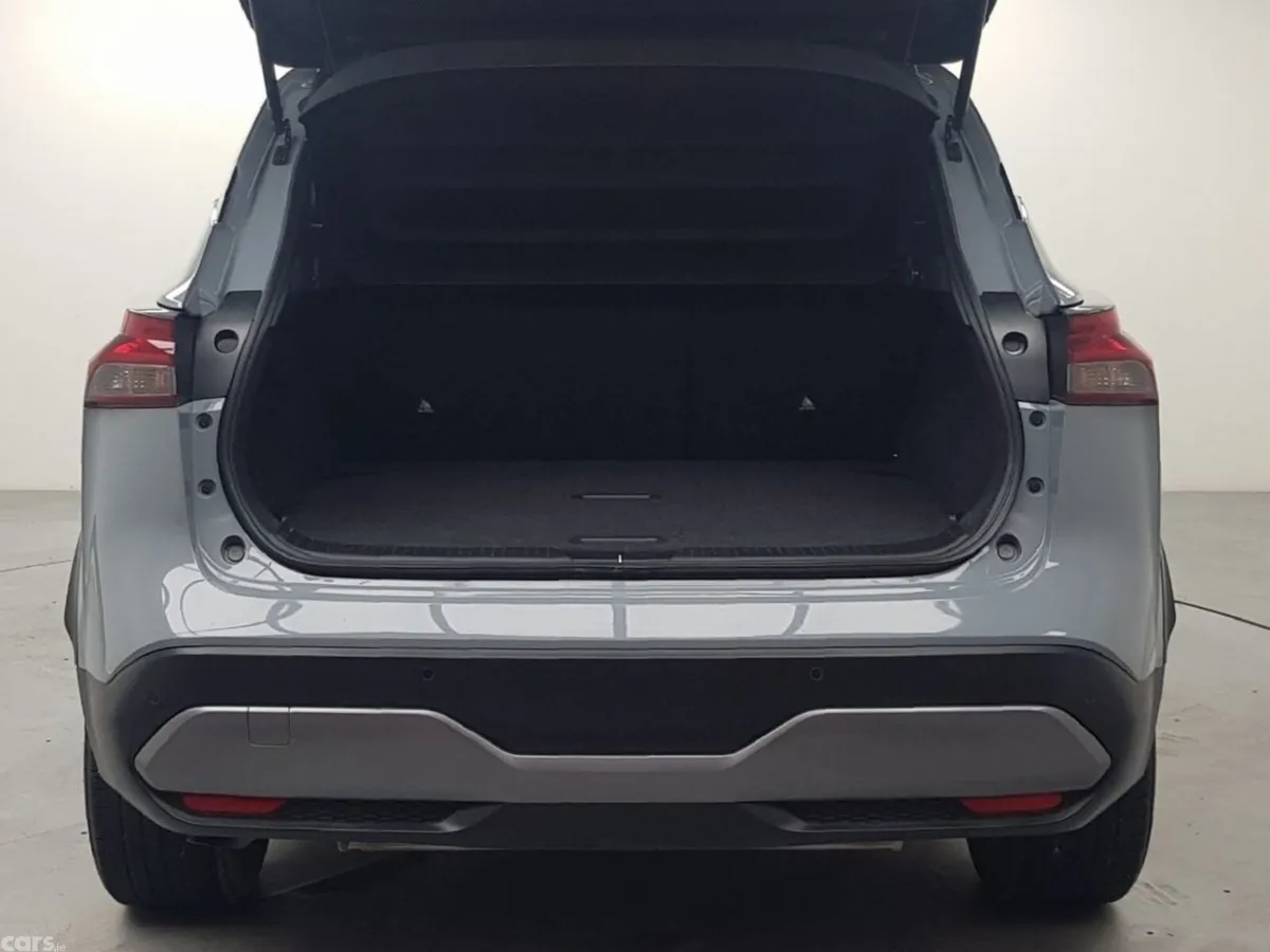 Nissan Qashqai MPV, Petrol Hybrid, 2023, Grey