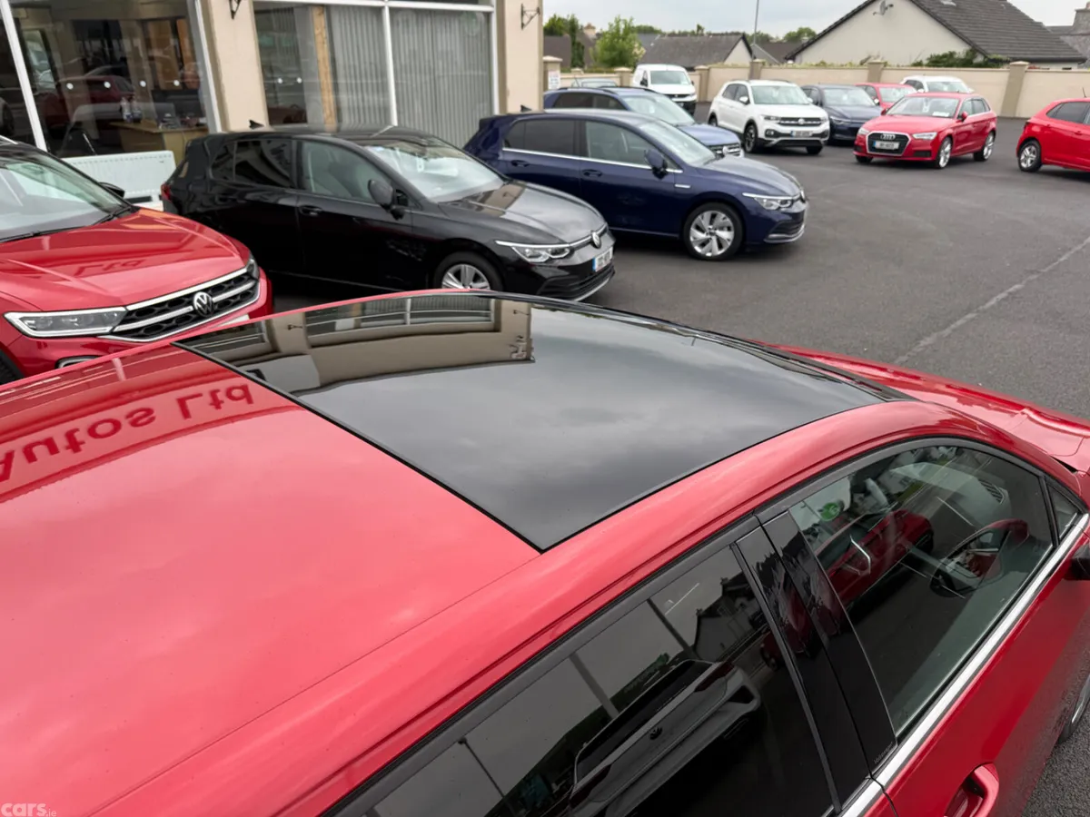 Volkswagen Golf Hatchback, Diesel, 2022, Red