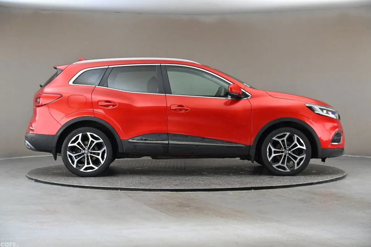 Renault Kadjar SUV, Petrol, 2019, Red