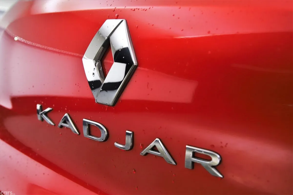 Renault Kadjar SUV, Petrol, 2019, Red