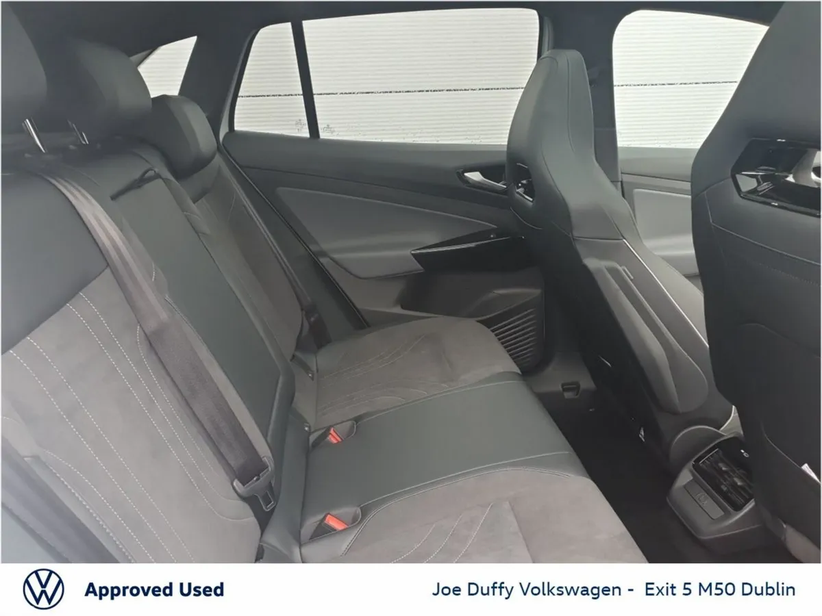 Volkswagen ID.4 Estate, Electric, 2026, White