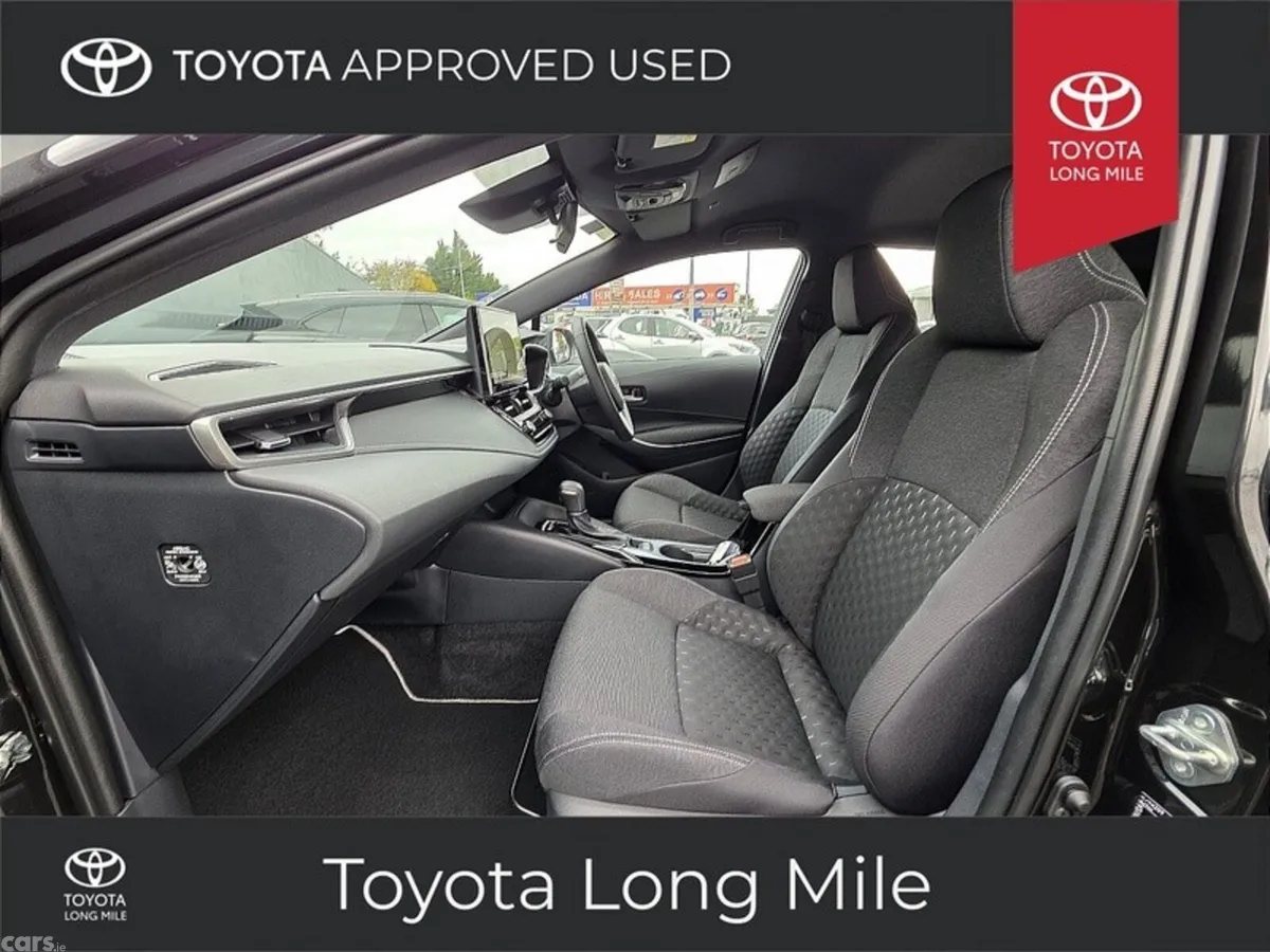 Toyota Corolla Hatchback, Petrol Hybrid, 2024, Black