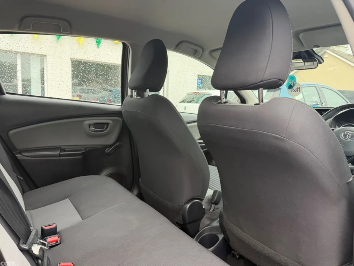 Toyota Yaris Hatchback, Petrol, 2018, Grey