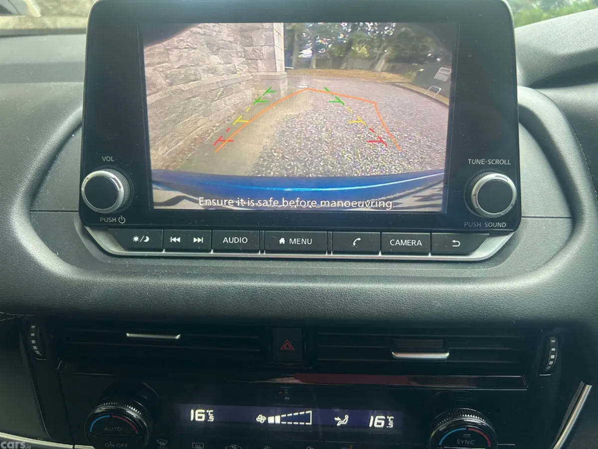 Nissan Qashqai MPV, Petrol Hybrid, 2023, Blue