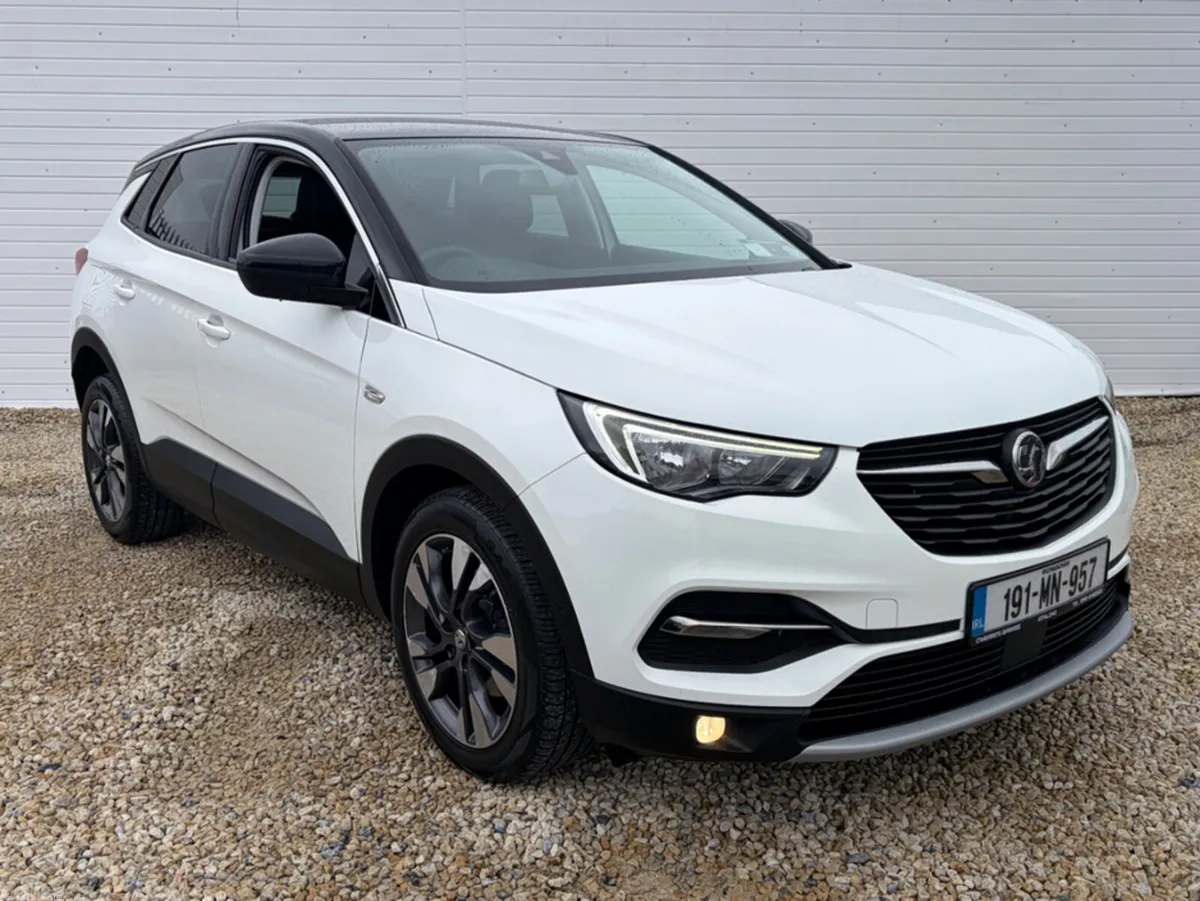 Vauxhall Grandland X Hatchback, Petrol, 2019, White