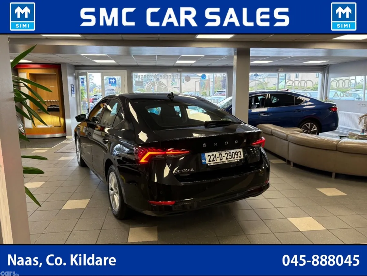 Skoda Octavia Hatchback, Diesel, 2022, Black