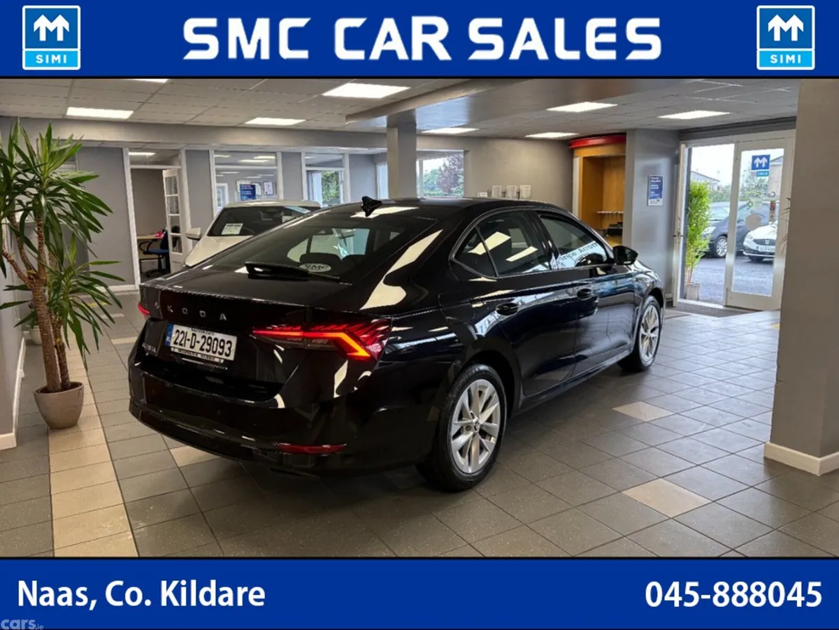 Skoda Octavia Hatchback, Diesel, 2022, Black