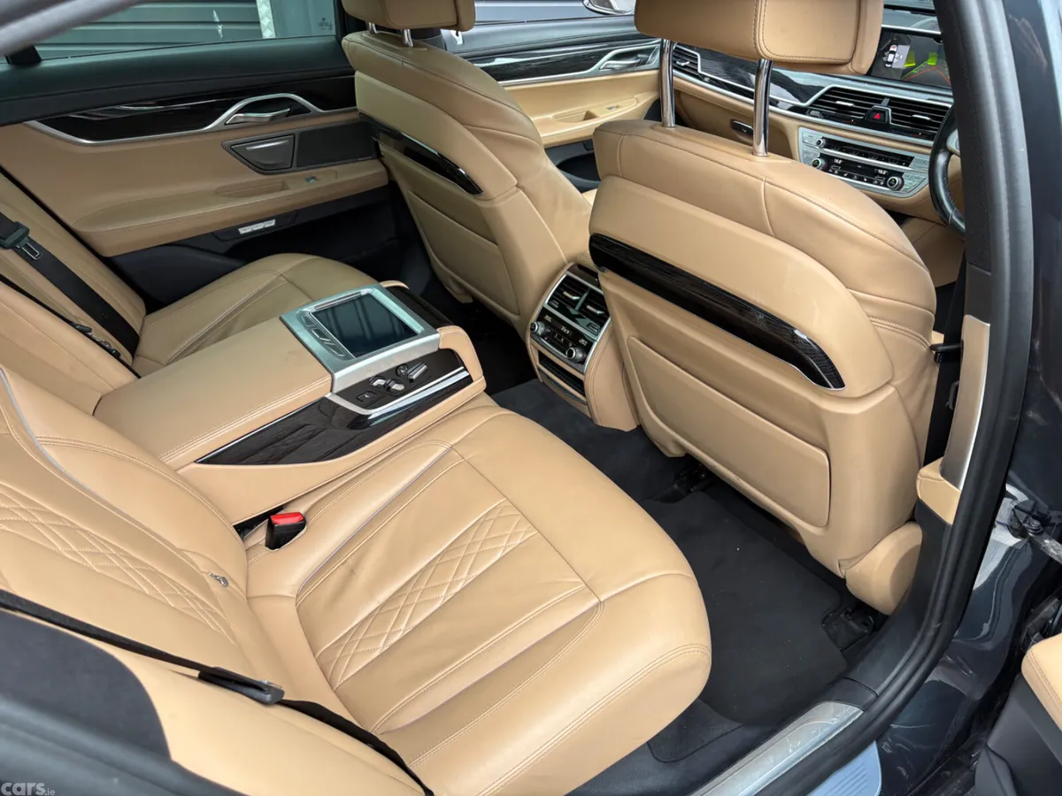 BMW 7-Series Saloon, Diesel, 2017, Grey