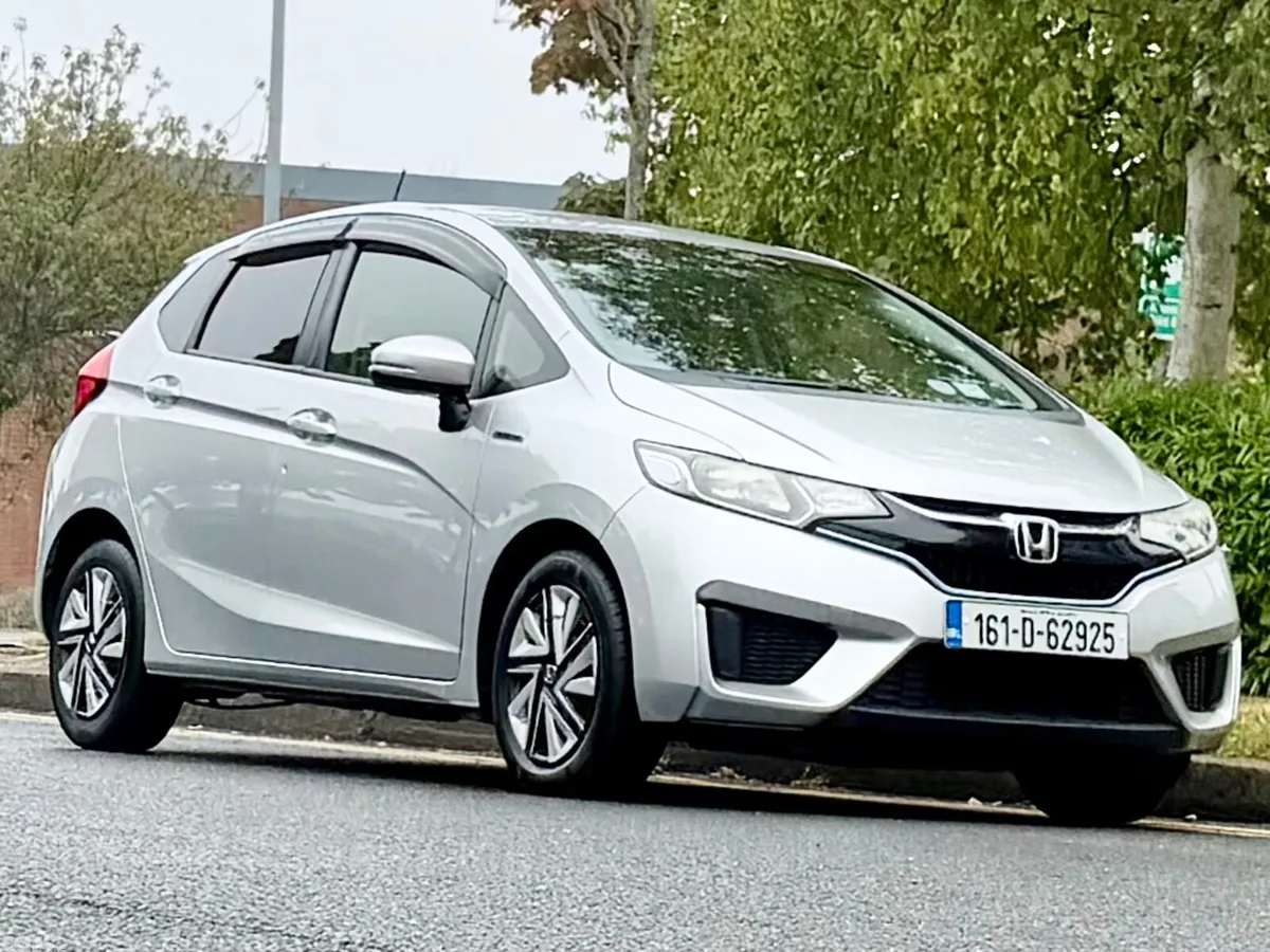 Honda Fit Hatchback, Petrol Hybrid, 2016, Silver
