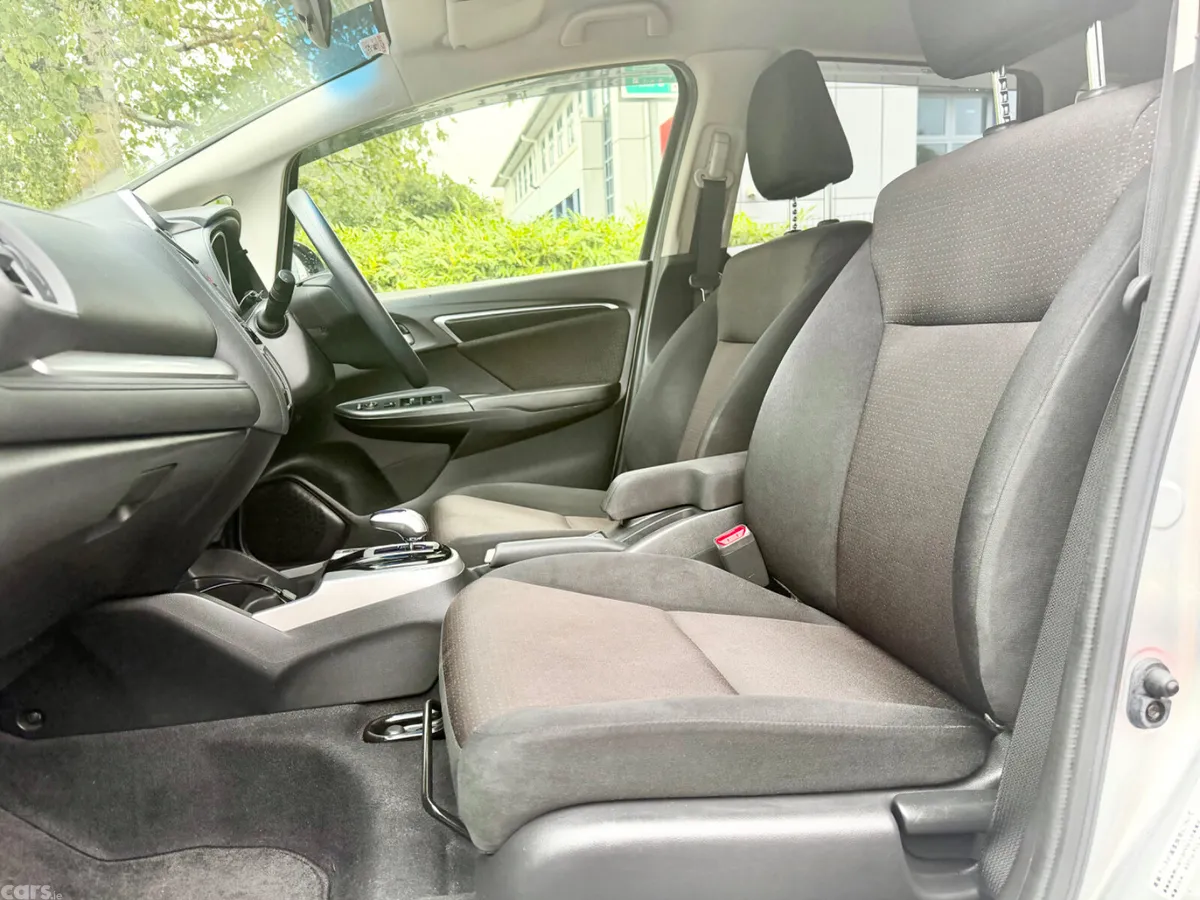 Honda Fit Hatchback, Petrol Hybrid, 2016, Silver