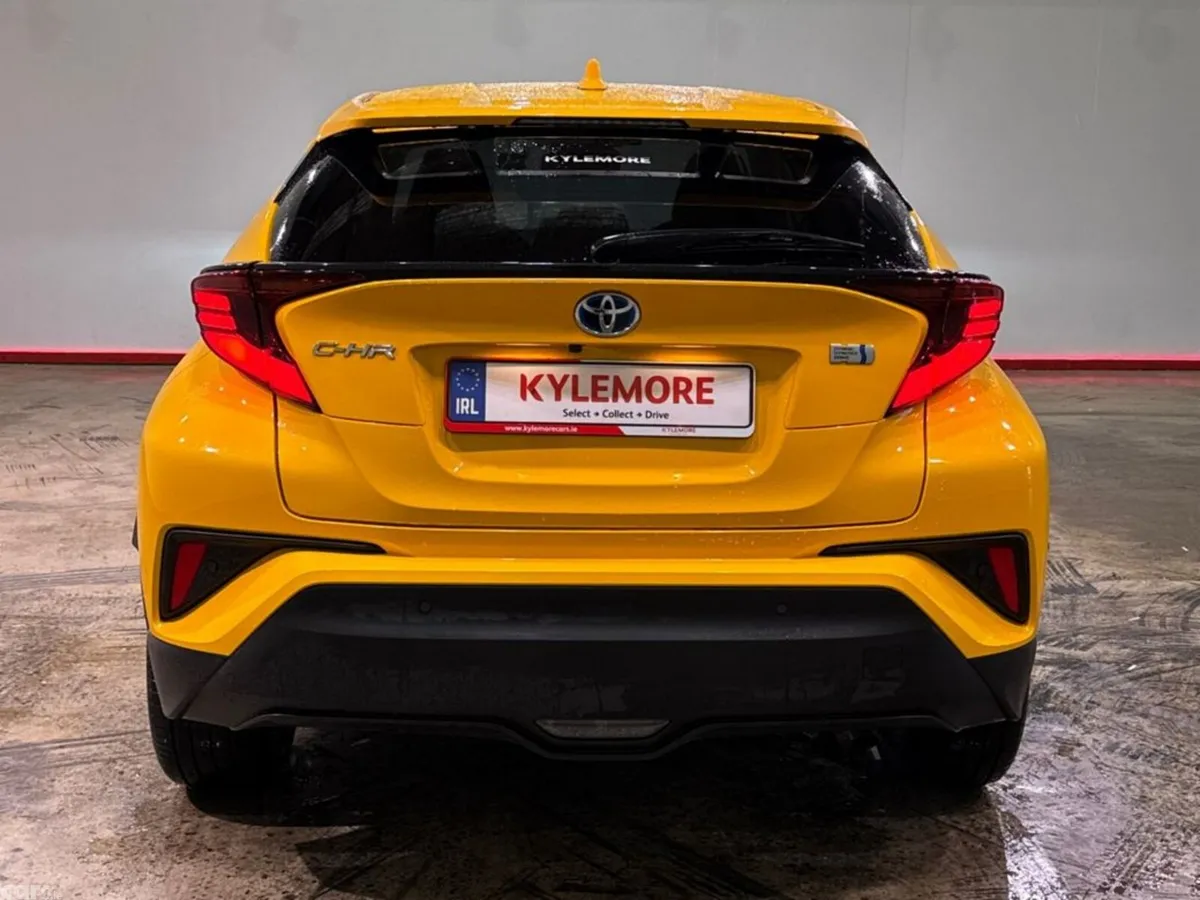 Toyota C-HR SUV, Petrol Hybrid, 2022, Yellow