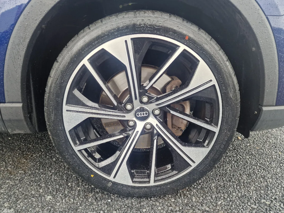 Audi Q3 Estate, Petrol Plug-in Hybrid, 2023, Blue