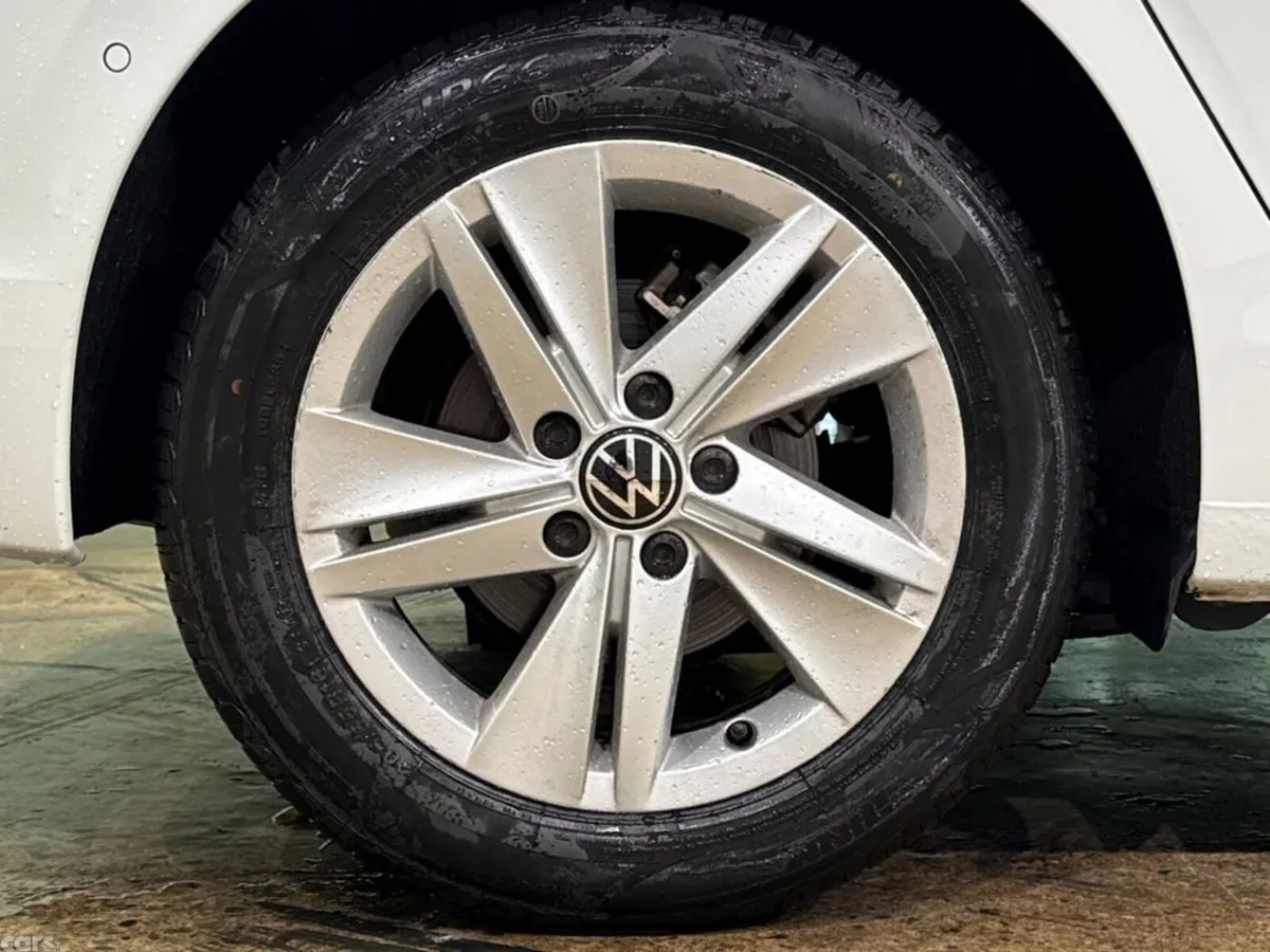 Volkswagen Golf Hatchback, Petrol, 2022, White