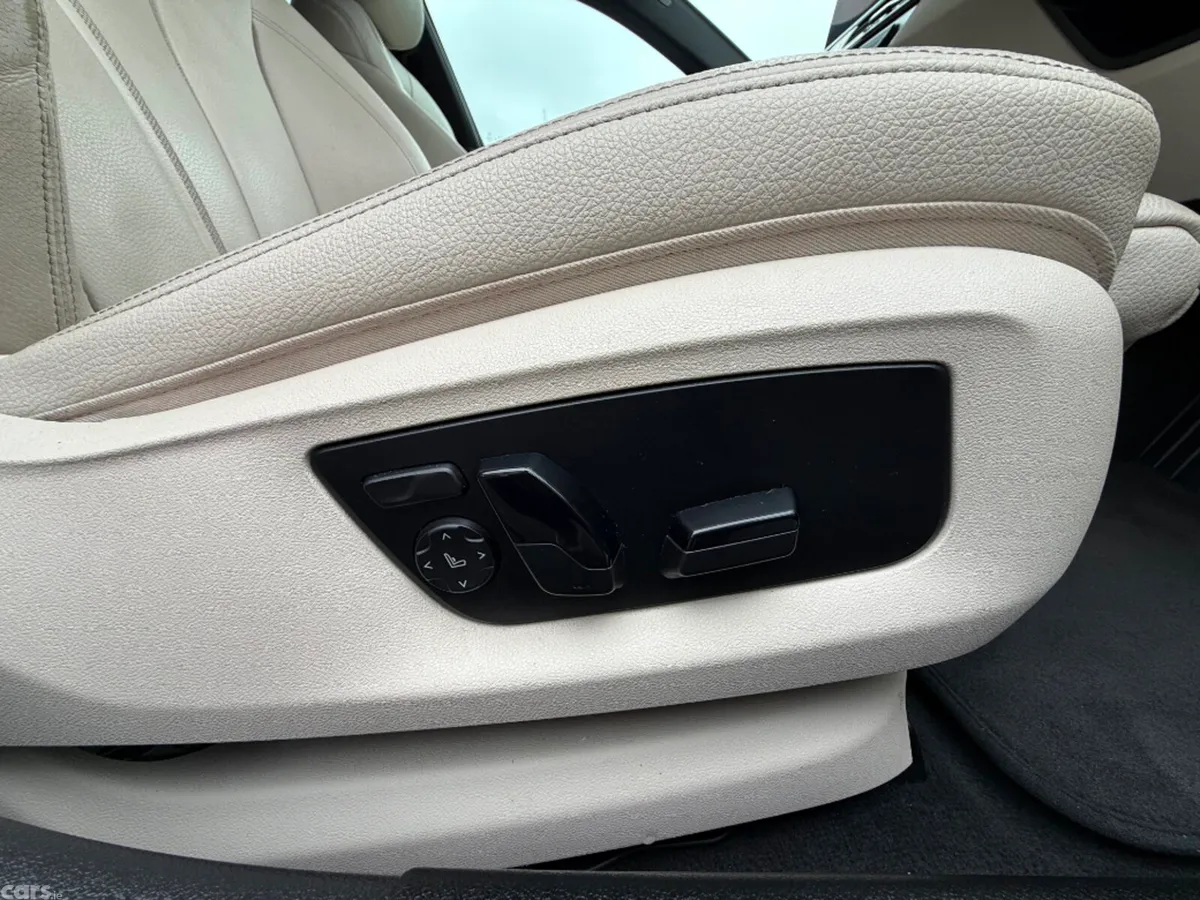 BMW 5-Series Saloon, Petrol Plug-in Hybrid, 2022, Grey