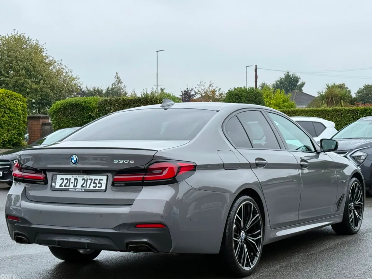 BMW 5-Series Saloon, Petrol Plug-in Hybrid, 2022, Grey