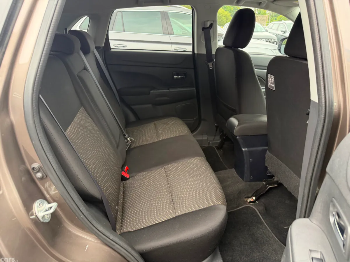 Mitsubishi ASX Estate, Diesel, 2013, Brown
