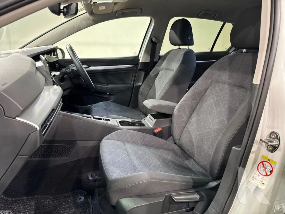 Volkswagen Golf Hatchback, Petrol, 2022, White