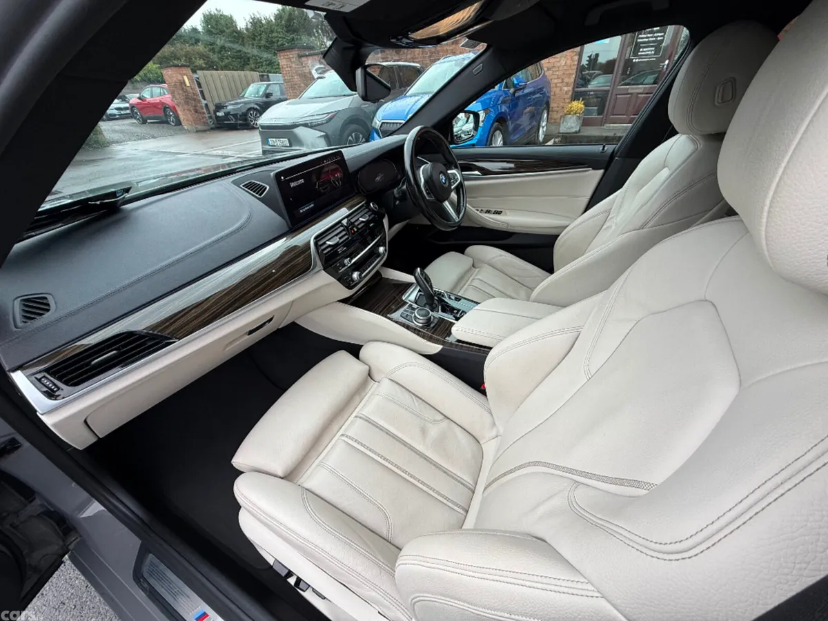 BMW 5-Series Saloon, Petrol Plug-in Hybrid, 2022, Grey