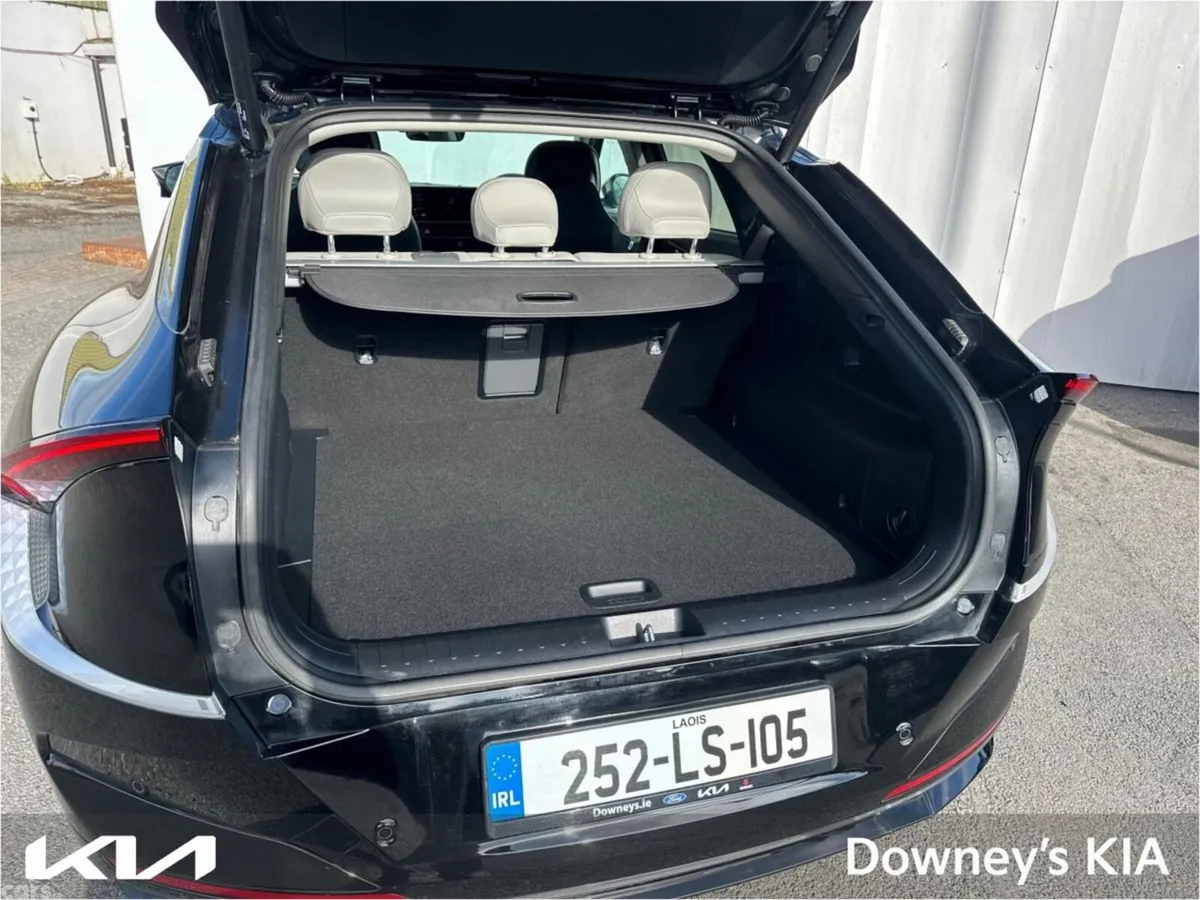 Kia EV6 SUV, Electric, 2025, Black