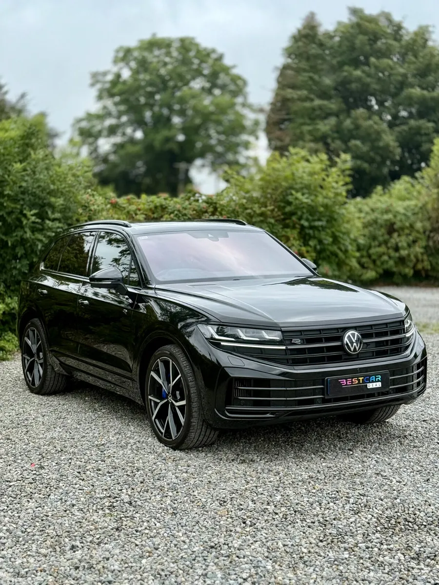 Volkswagen Touareg SUV, Petrol Plug-in Hybrid, 2024, Black