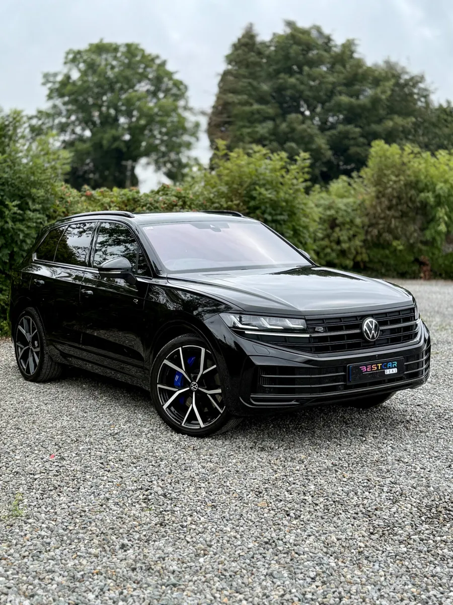 Volkswagen Touareg SUV, Petrol Plug-in Hybrid, 2024, Black