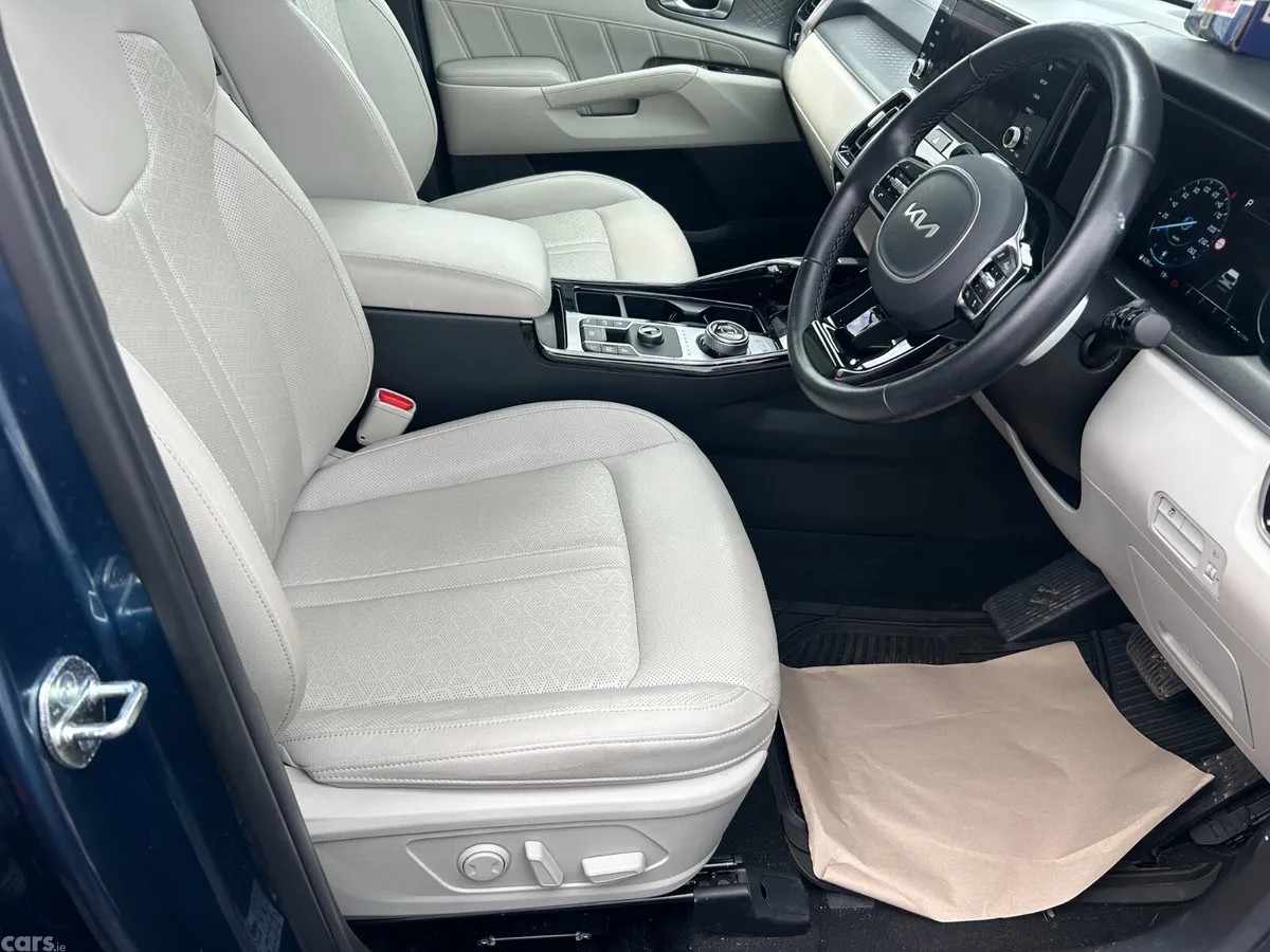 Kia Sorento SUV, Diesel, 2023, Blue